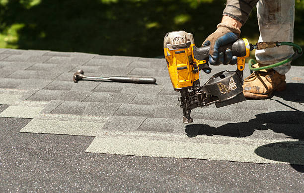Best Commercial Roofing Services  in Thompsonville, CT